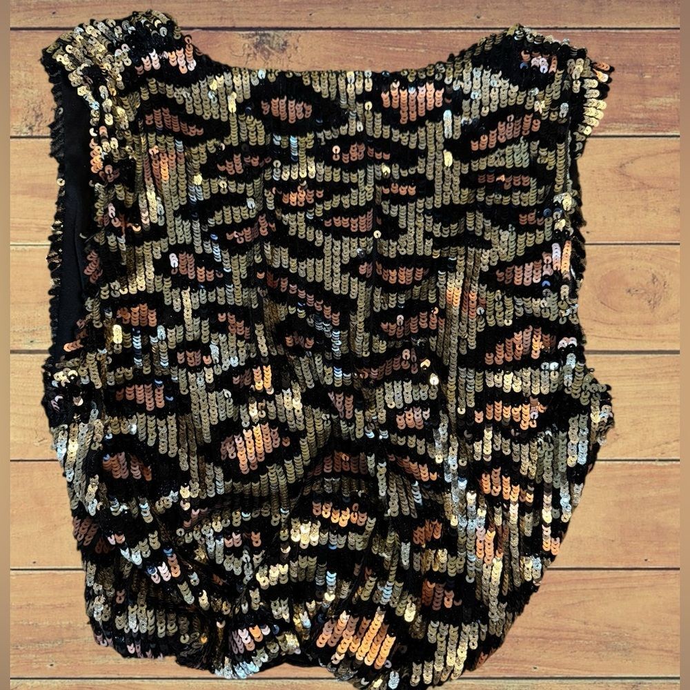 Show Me Your MuMu Eve Top In Party Cheetah Sequins - Picture 4 of 16